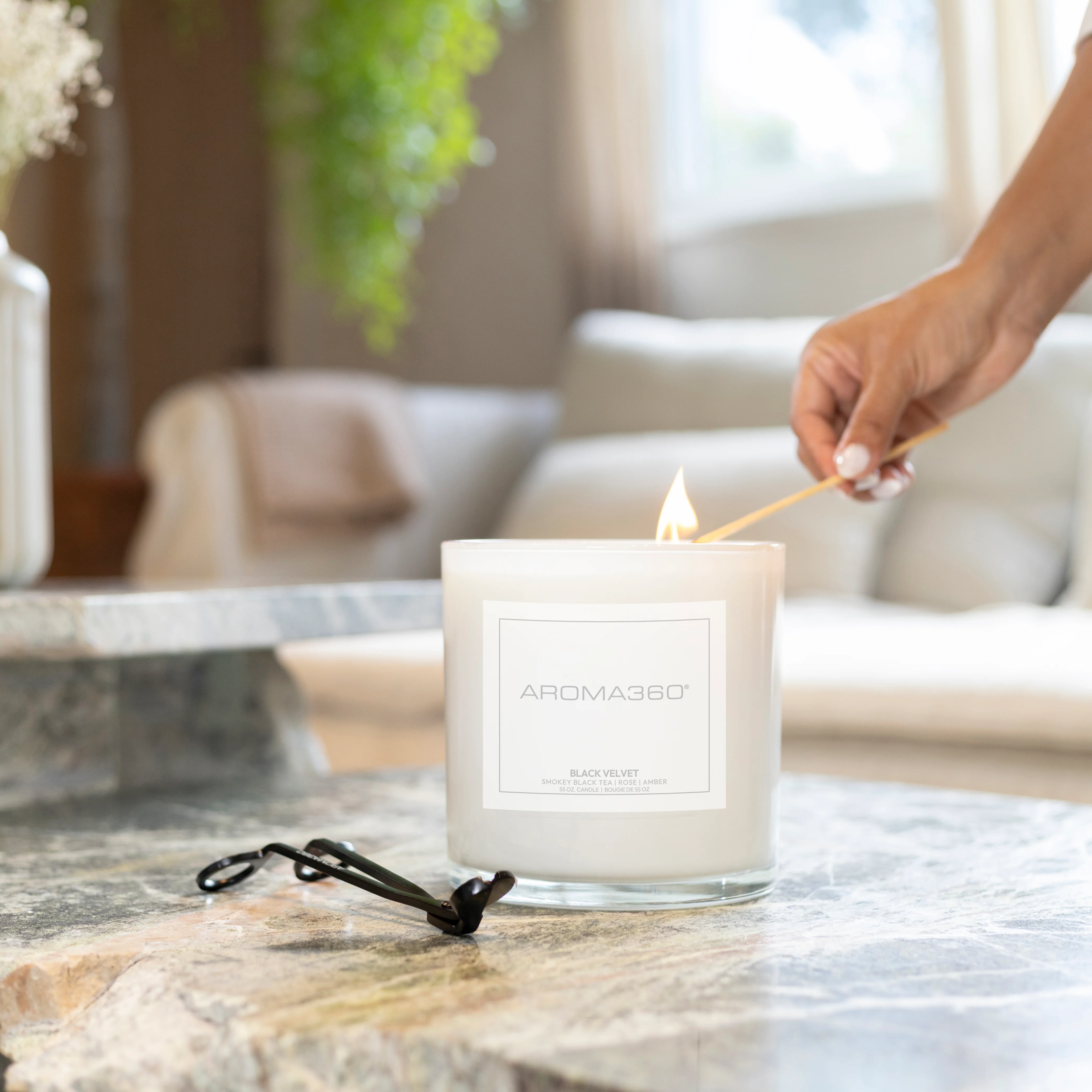 Black Velvet 4-Wick Candle - Image 5