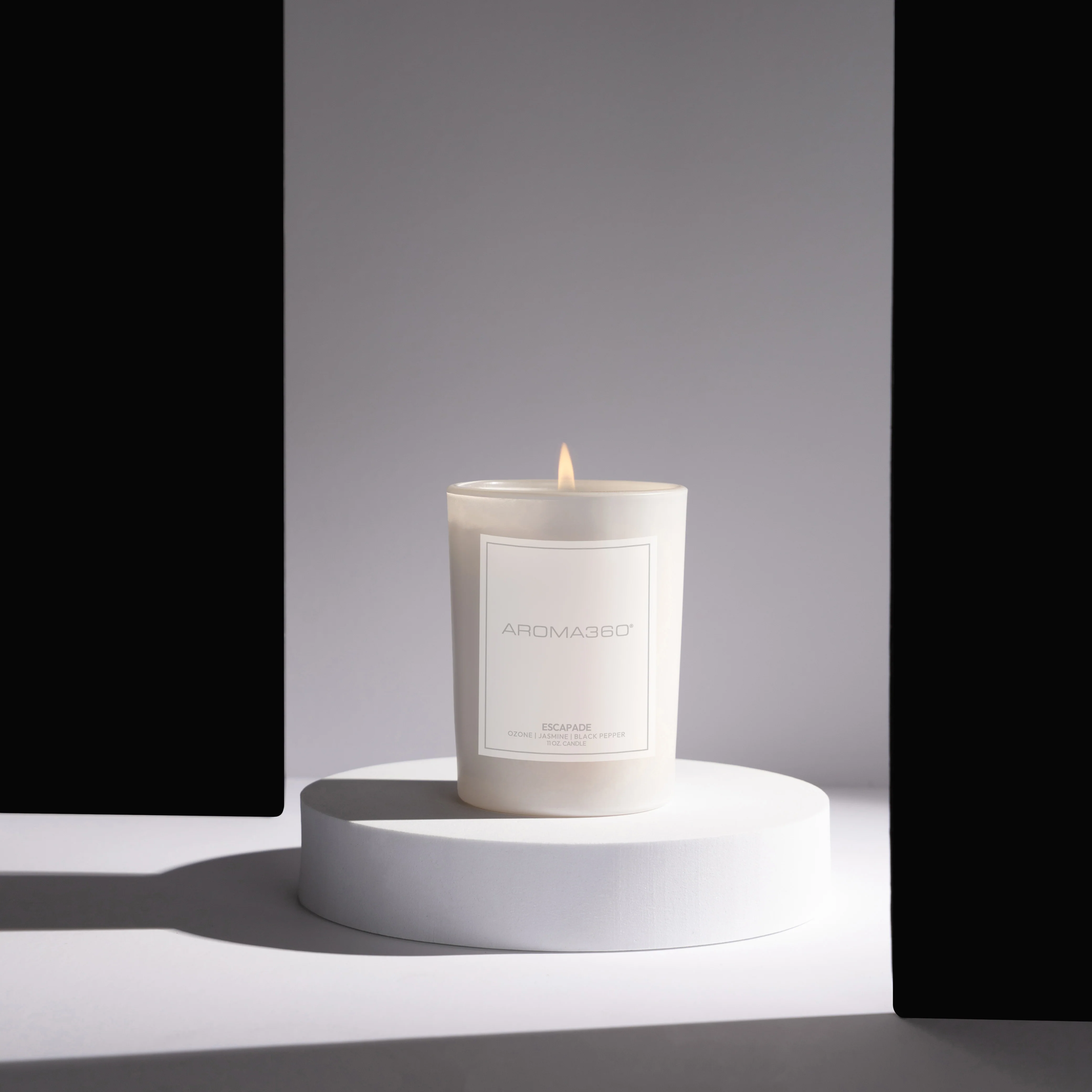 Escapade Single-Wick Candle - Image 7